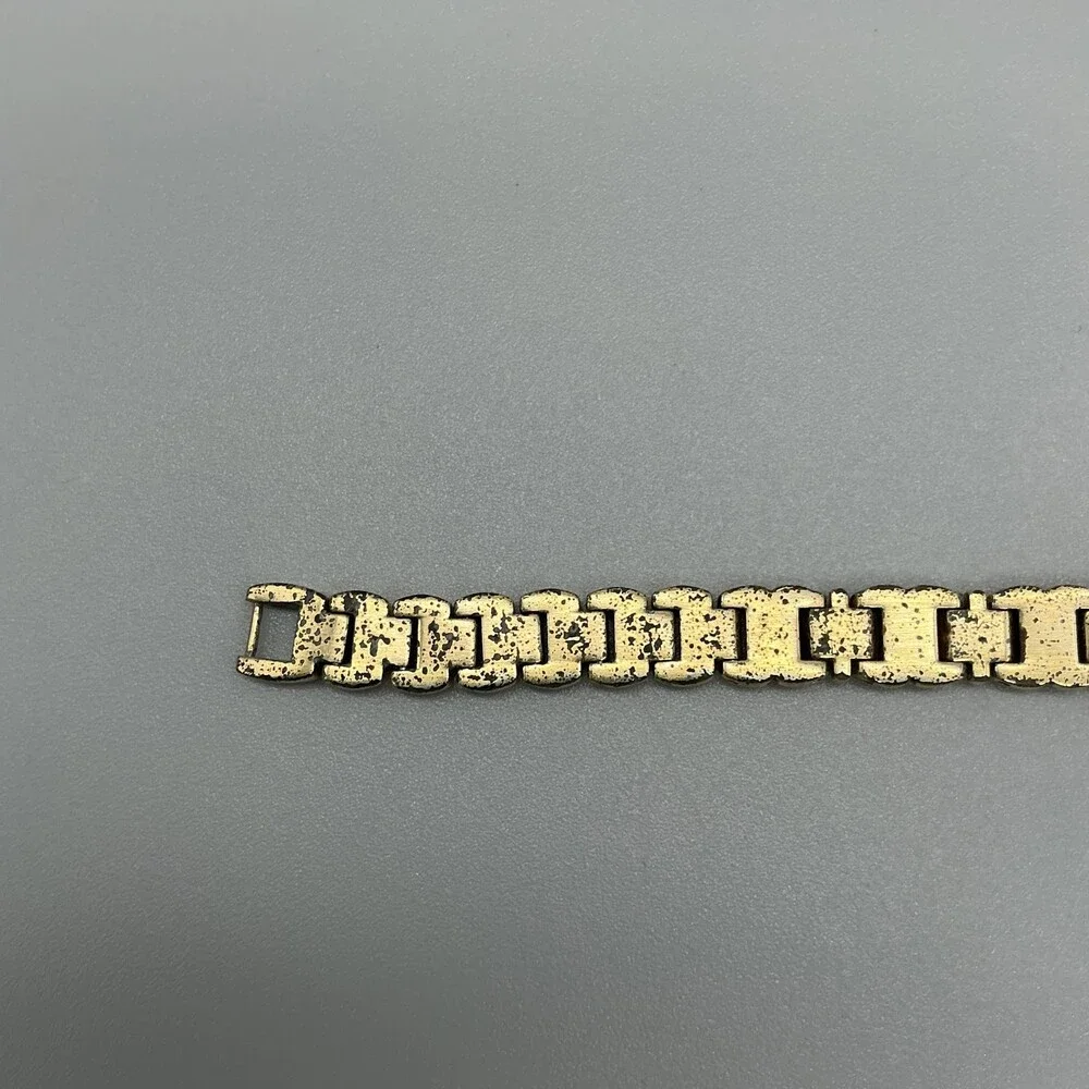 Elgin Ruby Womens Watch 17mm MOP Dial Gold Tone Bracelet New Battery 7.5